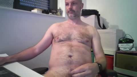 naaktlopertjebe online show from 04.10.26