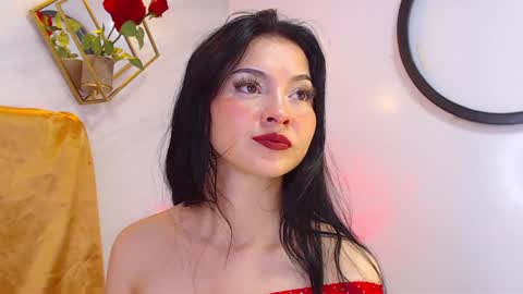 Snapshot of naamah_b chatting on 01.28.25 naamah_b online show from 01.28.25