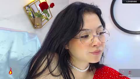 Snapshot of naamah_b chatting on 02.05.25 naamah_b online show from 02.05.25