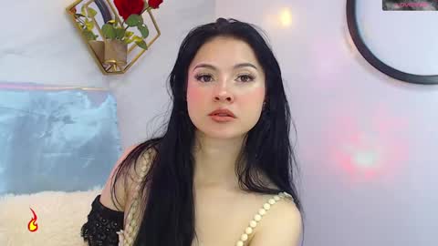 Snapshot of naamah_b chatting on 02.08.25 naamah_b online show from 02.08.25