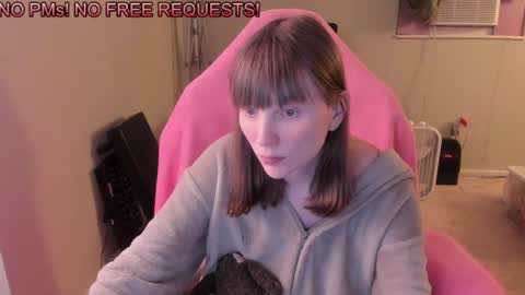 Snapshot of nacmar chatting on 02.08.25 Natalie Marlo online show from 02.08.25