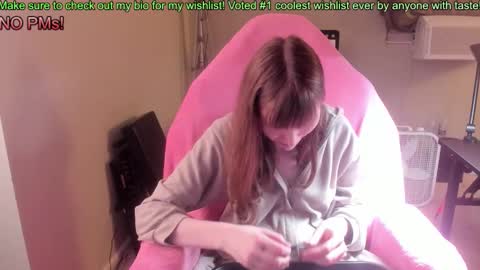 Snapshot of nacmar chatting on 10.25.25 Natalie Marlo online show from 10.25.25