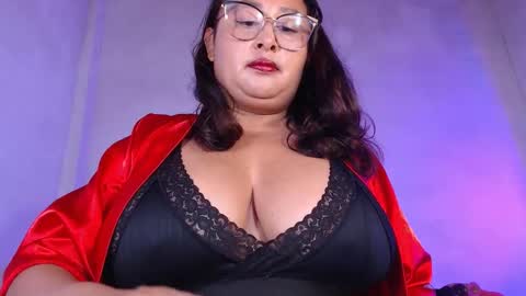 Nadia online show from 12.01.25