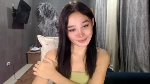 nadiestar online show from 02.27.25