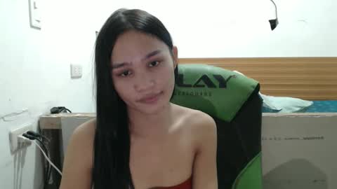 nadiestar online show from 12.20.25