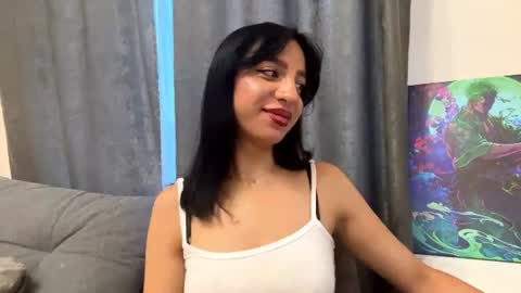 Snapshot of nadinevanni chatting on 07.19.26 Leya online show from 07.19.26
