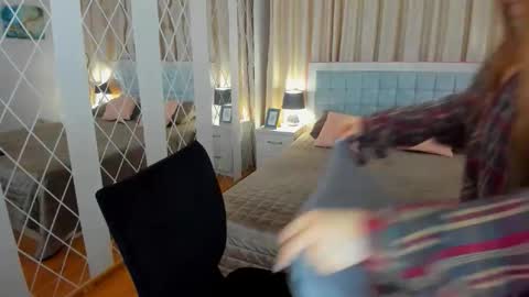 NadinGracefull online show from 02.27.26