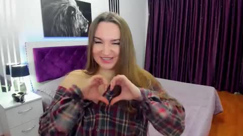 NadinGracefull online show from 04.06.26