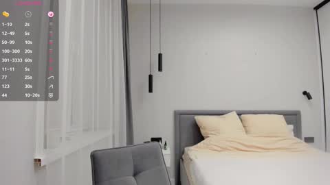 Snapshot of nadyayax chatting on 12.22.25 Nadya online show from 12.22.25