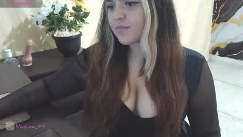 Snapshot of nagioa chatting on 04.09.26 Nagioa online show from 04.09.26