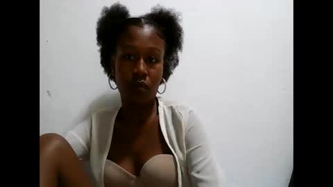 nah296652 online show from 05.26.26