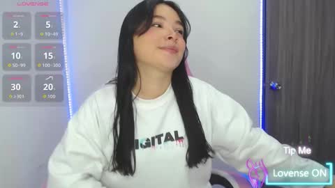 nahia cute     only   online show from 01.09.26