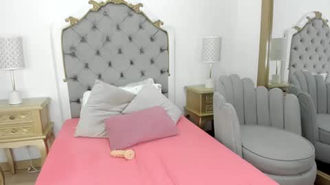 Nahiara online show from 12.20.24