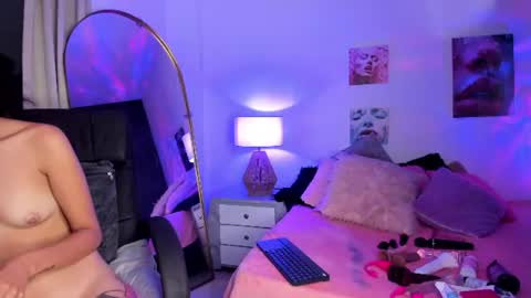 nahiara_santana online show from 07.09.26