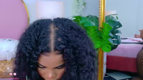 NahiaraReina  online show from 11.21.25