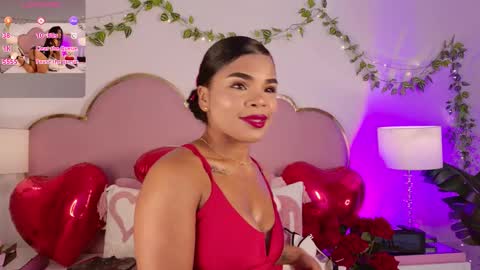 NahiaraReina  online show from 02.14.26