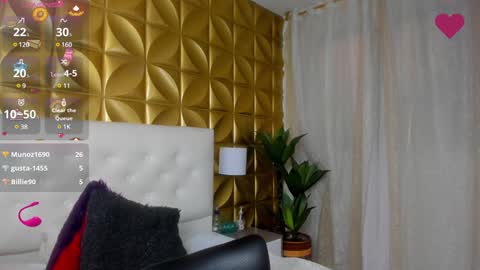 NahiaVictoria  online show from 01.23.25