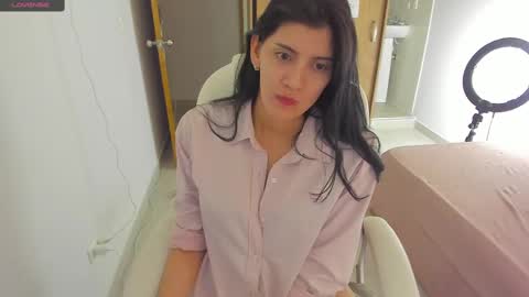 independent model online show from 02.12.25