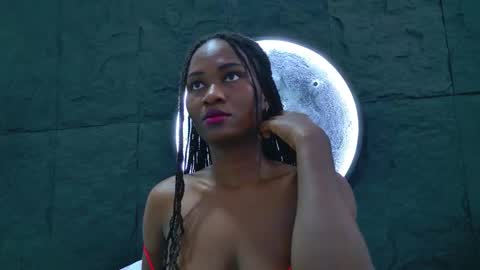 Snapshot of nahomi_williams_ chatting on 02.18.26 Nahomi online show from 02.18.26