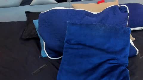 Nahomi  online show from 02.16.25