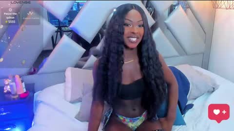 Nahomi  online show from 03.08.25