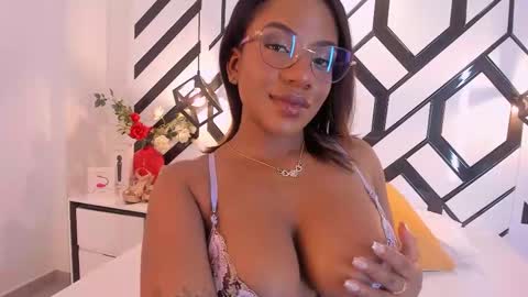 Nahomi online show from 03.24.26