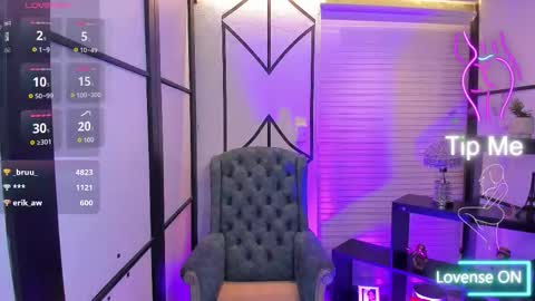 Nahomi online show from 12.04.25