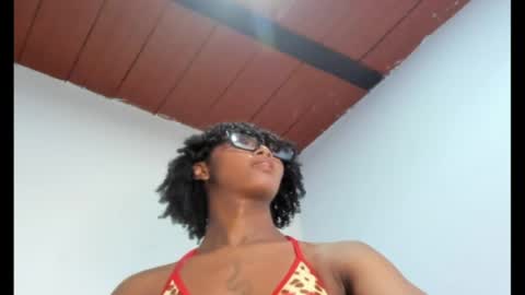 nahomy_james25 online show from 06.16.26