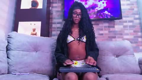 nahomy_james25 online show from 07.29.26