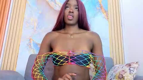 Snapshot of nahomy_smith11_aws chatting on 10.19.25 Nahomy online show from 10.19.25