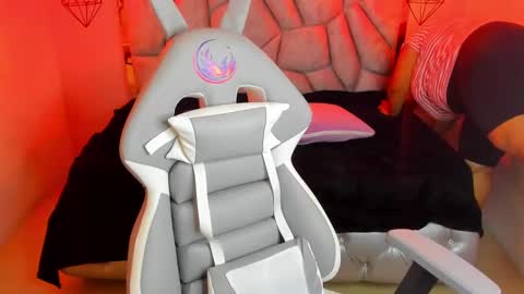    online show from 01.28.25