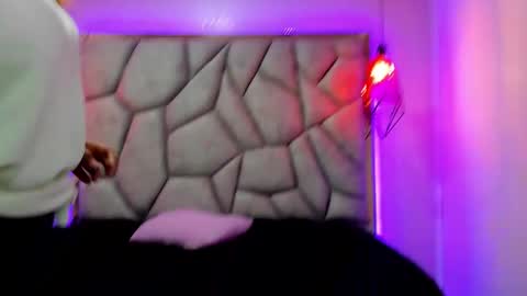    online show from 02.12.25