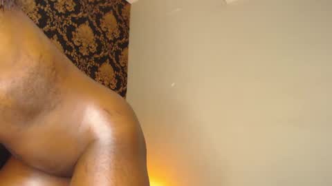 Snapshot of naiagils chatting on 09.25.25 Naia online show from 09.25.25