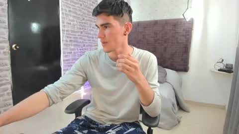 naifummi online show from 03.10.25