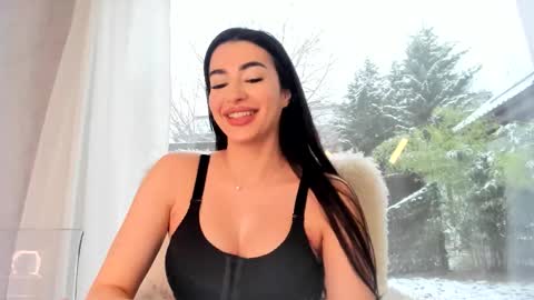 Naila online show from 02.11.26