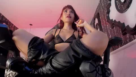 Snapshot of nailahard chatting on 02.22.25 Naila online show from 02.22.25