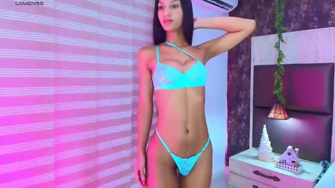 Lia online show from 12.14.24