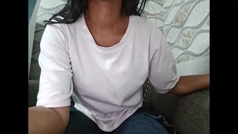 Naina online show from 10.25.25