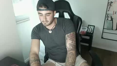 Snapshot of najidalquazar chatting on 02.13.25 Najid online show from 02.13.25