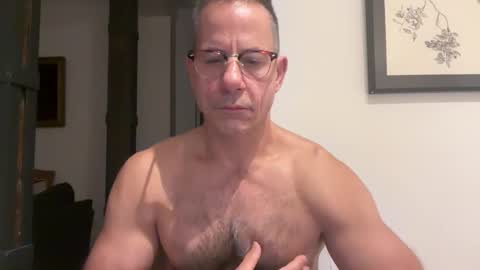 Snapshot of nakedsuperman1234 chatting on 11.26.25 nakedsuperman1234 online show from 11.26.25