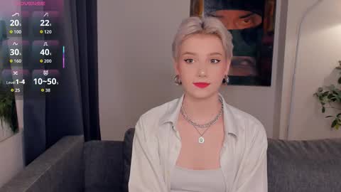 Snapshot of nakishacroshaw chatting on 10.16.25 Kate online show from 10.16.25