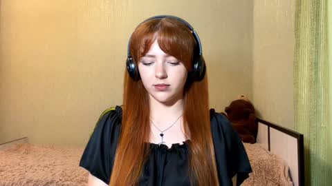 Snapshot of nakitawiggin chatting on 02.16.26 Luna online show from 02.16.26