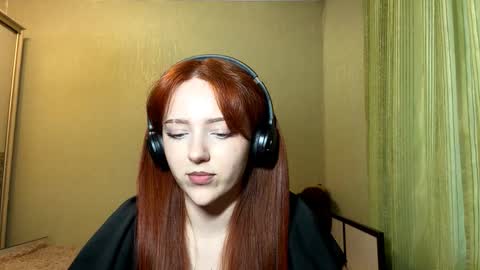 Snapshot of nakitawiggin chatting on 02.21.26 Luna online show from 02.21.26