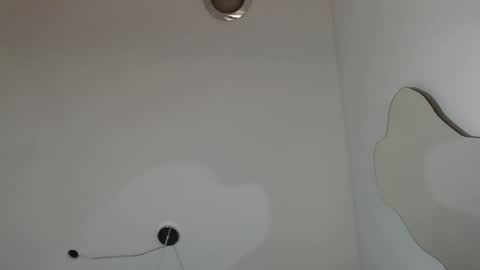 Snapshot of nalaroy chatting on 02.08.25 NALAROY online show from 02.08.25