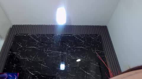 Snapshot of nalaroy chatting on 03.10.25 NALAROY online show from 03.10.25