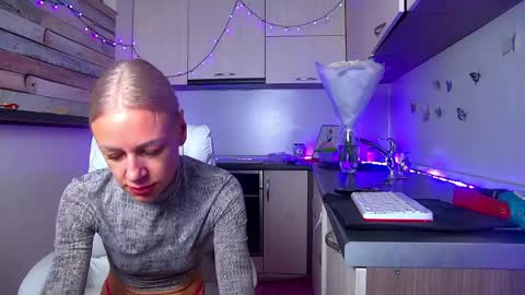 Snapshot of nally_ferrari chatting on 04.07.26 Nally online show from 04.07.26