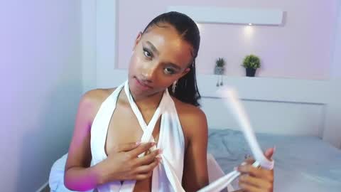 Namoi Smith online show from 12.23.24