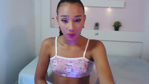 Namoi Smith online show from 12.24.24