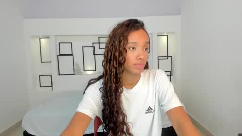 Namoi Smith online show from 02.07.25