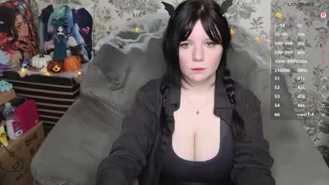 Nana online show from 10.29.25